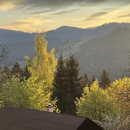 Na Samote U Lesa Сasa de vacaciones Vsetín