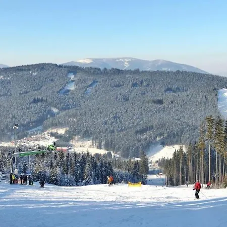 Сasa de vacaciones Na Samote U Lesa *