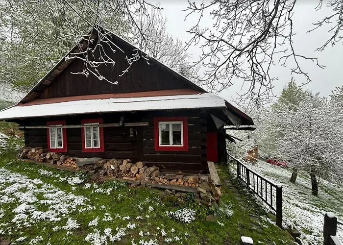 Na Samote U Lesa Semesterbostad
